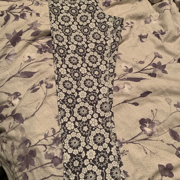 Lulu wunder under crop . - Picture 3 of 4